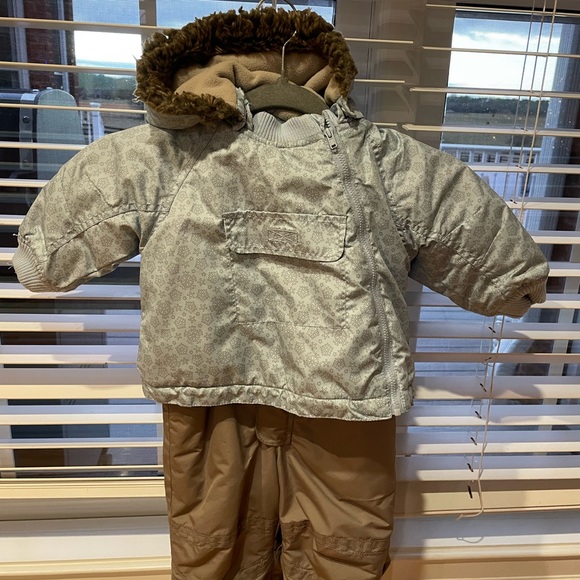 H&M 6-9 months old Snow bib and jacket. - Picture 4 of 5